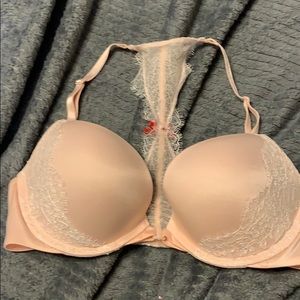 Victoria’s Secret 34c push up